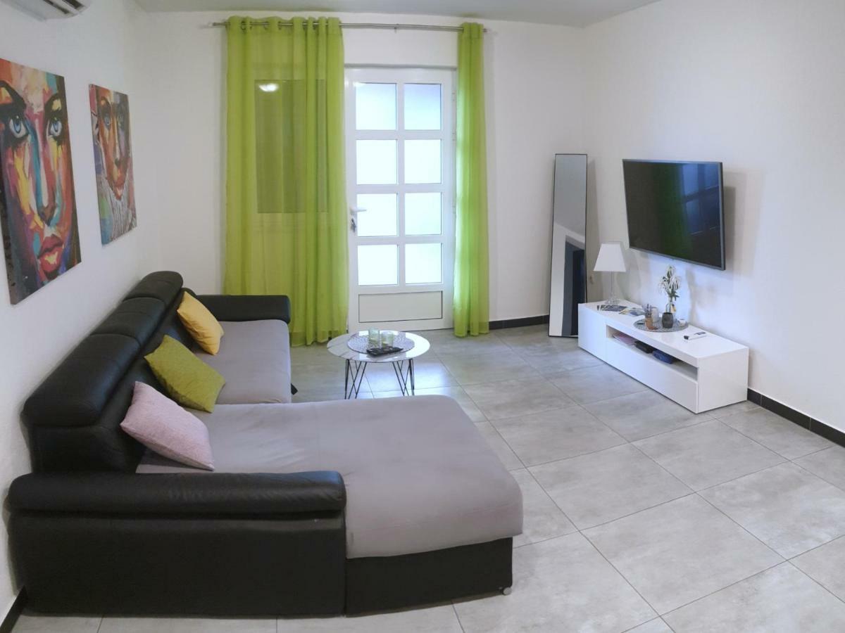 Villa Freya - Vacation House Слатине Экстерьер фото